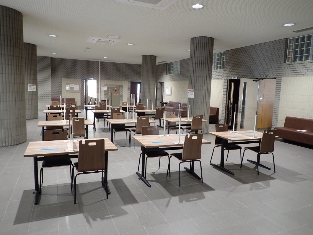 ラウンジ ロビー ホール キャンパスライフ 公立大学法人 高崎経済大学