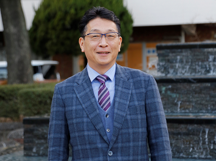 佐藤　彰彦 教授