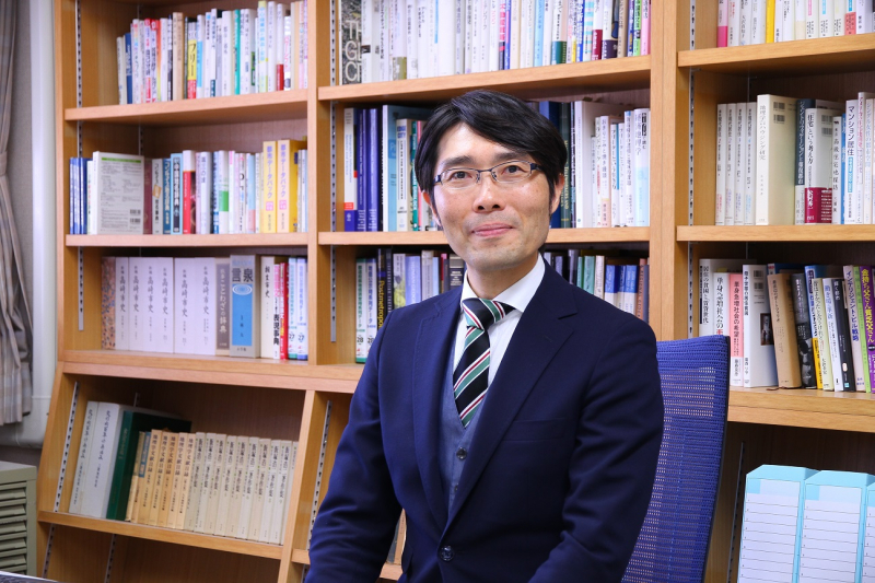 佐藤　英人 教授